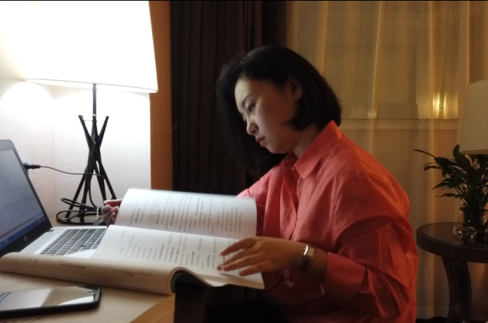 2、毛晶晶(为推进项目落地,夙夜在公) 2、毛晶晶(为推进项目落地,夙夜在公)